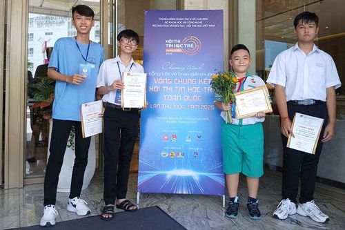 Em Trần Bảo Khiêm đoạt giải nhất hội thi tin học trẻ toàn quốc