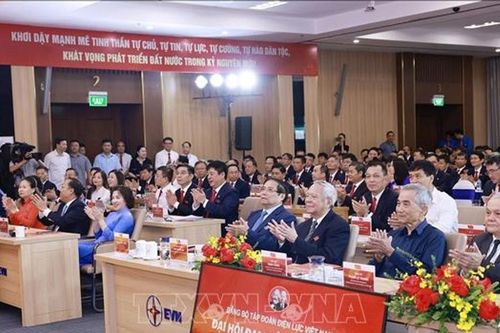 Thủ tướng Phạm Minh Chính: EVN cần bứt phá hơn nữa trong phát triển nguồn điện, lưới điện