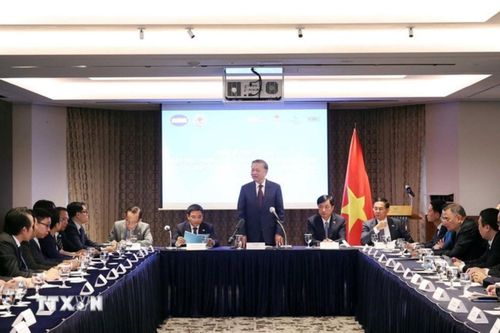 Tổng Bí thư gặp mặt các chuyên gia đổi mới sáng tạo Việt Nam tại Hàn Quốc