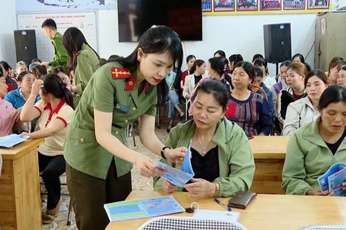 'Lá chắn mềm' nơi tuyến đầu phòng, chống mua bán người