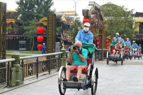 Việt Nam đón hơn 12,2 triệu lượt du khách quốc tế