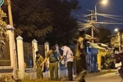 Nghĩ bị 'nhìn đểu', 2 nhóm 'đầu gấu' lao vào hỗn chiến như phim hành động trong đêm