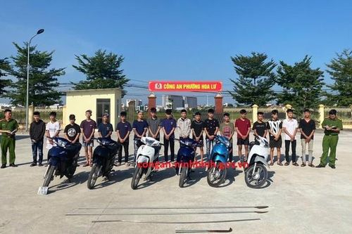 Khởi tố 12 thanh thiếu niên gây rối trật tự công cộng tại Ninh Bình