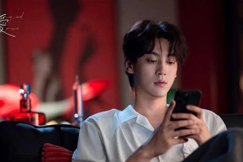 Điền Hủ Ninh bị cắt sóng nhưng cảnh rò rỉ vẫn gây xôn xao, tương lai gặp thế khó
