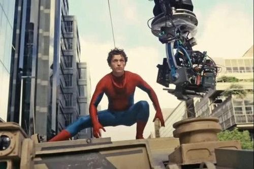 Hiện tượng hiếm gặp: Spider-Man gây bão mạng xã hội chỉ với cảnh hậu trường