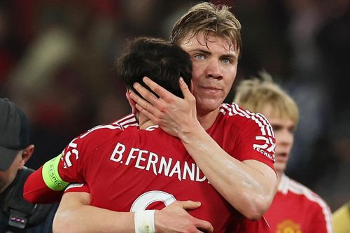 Hojlund rời Manchester United