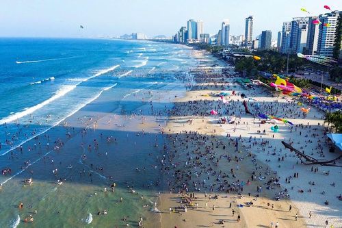Nâng cao chất lượng du lịch, Đà Nẵng bùng nổ khách hè 2025