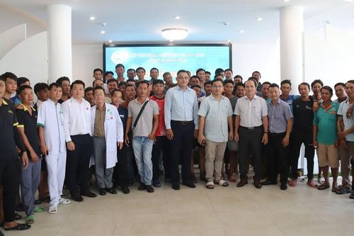 Khánh Hòa: Tổ chức tập huấn bơi lặn và cứu hộ chuyên nghiệp cho hơn 80 học viên
