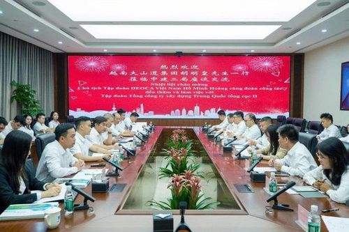 Hợp tác chuyển giao công nghệ, đào tạo nhân lực với Tập đoàn Xây dựng Trung Quốc