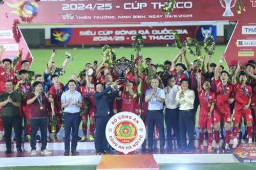 Đoạt Siêu Cúp, CLB Công an Hà Nội mơ cú ăn ba