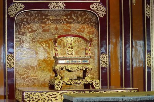 Phục chế Bảo vật quốc gia Ngai vàng triều Nguyễn phải qua 9 bước