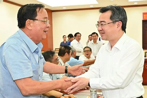 TPHCM lấy ý kiến lãnh đạo nghỉ hưu góp ý xây dựng báo cáo chính trị