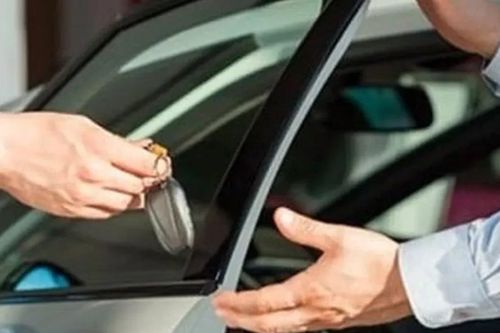Khởi tố đối tượng thuê xe ô tô tự lái mang đi cầm cố, chiếm đoạt tài sản