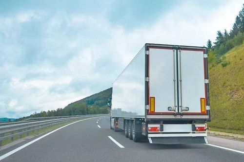 15 người di cư kêu cứu trong xe tải đông lạnh ở Pháp