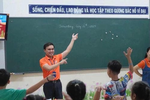 Ươm mầm tình yêu Tiếng Anh cho học sinh dịp hè