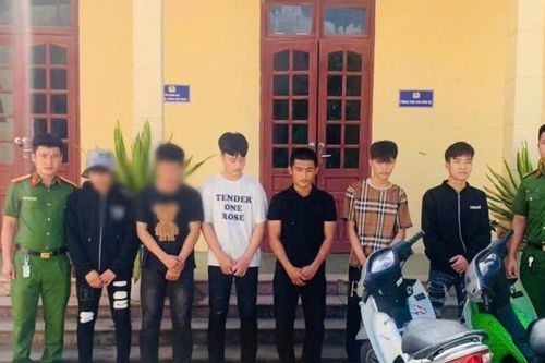 Bắt nhóm thanh thiếu niên ném vỏ chai bia vào nhà dân ở Nghệ An