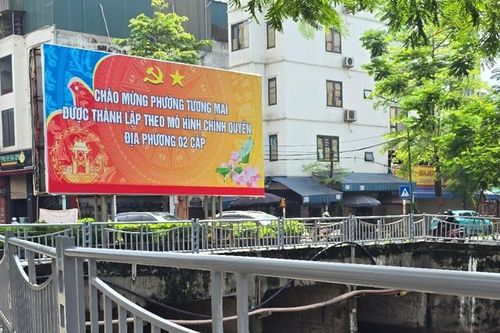 Hà Nội: Lan can bờ sông Sét được thay mới, kết thúc cảnh 'tạm bợ' bằng dây nilon