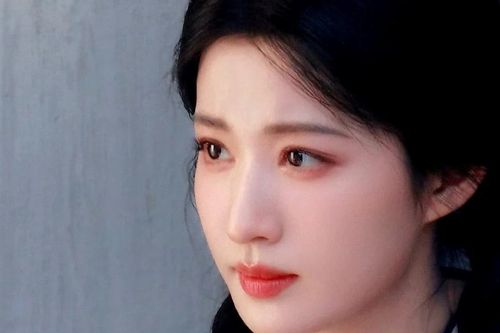 Vương Sở Nhiên hút 30 triệu lượt xem