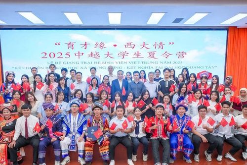 Sinh viên UEF đón hè bằng những chuyến học tập quốc tế liên tục