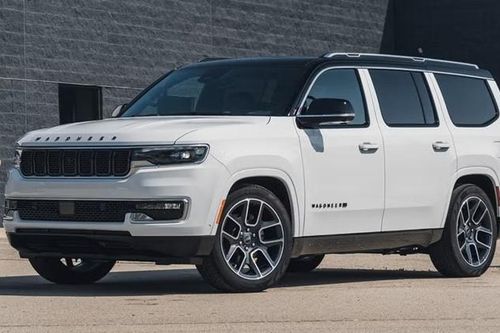 Cạnh tranh với Ford, hàng loạt mẫu xe Jeep giảm giá sâu chưa từng có
