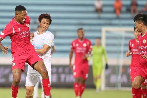 Ngoại binh chất lượng đổ bộ V-League: Được và mất với cầu thủ nội