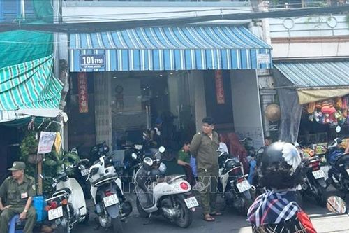 Khẩn trương điều tra vụ việc hai vợ chồng tử vong trong phòng ngủ