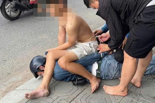Cướp giật tại tiệm vàng ở Tp.HCM, nghi phạm sa lưới sau ít phút