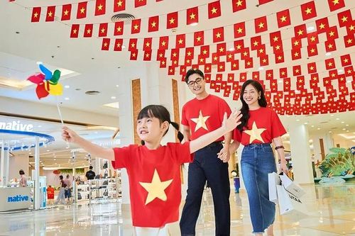 Vincom khởi động chiến dịch 'Tự hào sao Việt'