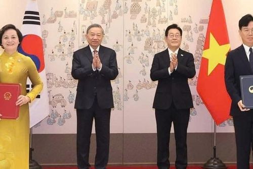 Việt Nam - Hàn Quốc ký kết bản ghi nhớ về phái cử và tiếp nhận lao động sang Hàn Quốc