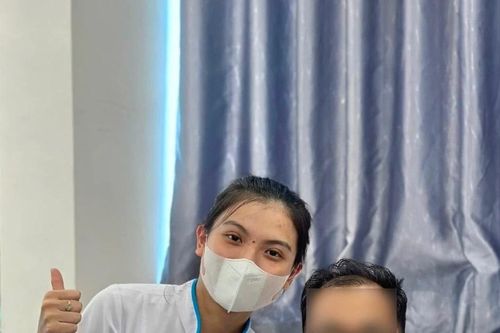 Cứu sống bệnh nhân Campuchia nhiễm khuẩn huyết và áp xe thận