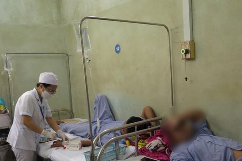 Cứu sống 2 ngư dân bị ngộ độc khí từ hầm cá