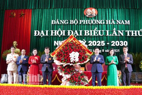 Đồng chí Bí thư Tỉnh ủy Trương Quốc Huy: Xây dựng phường Hà Nam phát triển trở thành trung tâm giáo dục - đào tạo, thương mại - dịch vụ - du lịch chất lượng cao, đô thị xanh, thông minh, bền vững