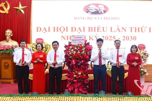 Chợ Đồn tập trung xây dựng nông thôn mới, phấn đấu không còn hộ nghèo