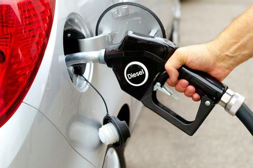 Đổ nhầm xăng: Cách xử lý hiệu quả trước khi quá muộn