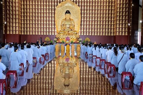 Hơn 1.000 Phật tử tham dự khóa tu Một ngày an lạc lần 2 ở Học viện Phật giáo VN tại TP.HCM