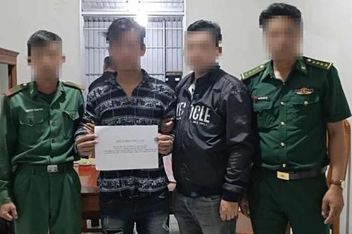 Cà Mau: Bắt đối tượng truy nã đang lẩn trốn trên tàu cá