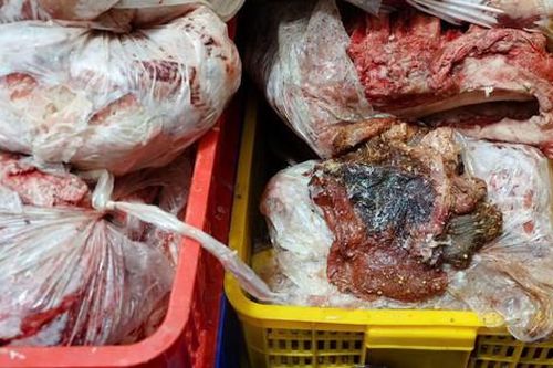 Phú Thọ: Phát hiện cơ sở sản xuất 'thịt gác bếp' bốc mùi hôi thối