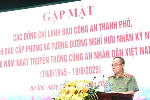 Công an Hà Nội tiếp nối và phát huy truyền thống hào hùng của các thế hệ lãnh đạo đi trước