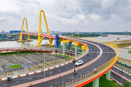 Vingroup (VIC) công bố hai trụ cột hoạt động mới: Hạ tầng và Năng lượng xanh