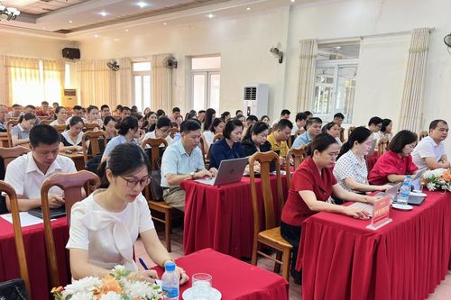 Tập huấn ứng dụng trí tuệ nhân tạo (AI) cho 80 cán bộ quản lý, giáo viên giáo dục nghề nghiệp