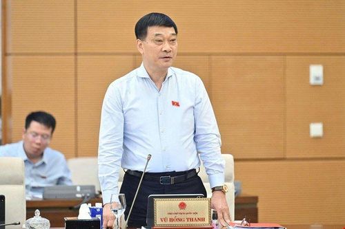 Cần có lộ trình, giải pháp hỗ trợ để hạn chế xe máy xăng