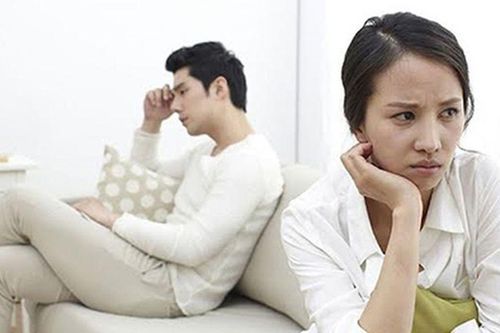 Yêu xa hai năm, tôi nhận ra 'trận bóng' định mệnh chỉ là màn kịch của một kẻ phản bội