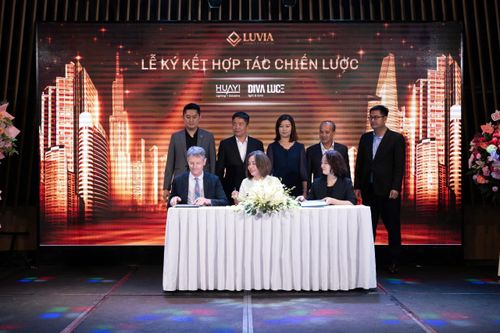Luvia ký kết hợp tác chiến lược cùng Huayi và Diva Luce
