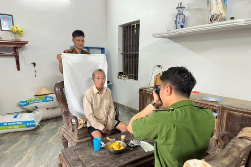 Tận tụy trong từng nhiệm vụ, xứng đáng với niềm tin của Đảng và nhân dân