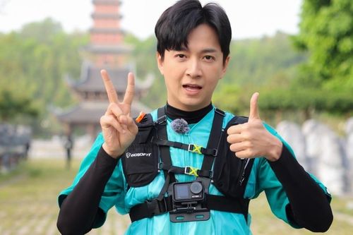 Ngô Kiến Huy, Karik tham gia Anh trai 'say hi'
