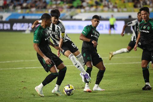 Newcastle tìm ra 'Son Heung-min mới'?