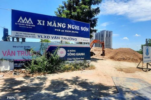 Đà Nẵng: Nhiều bãi tập kết vật liệu xây dựng làm xấu mỹ quan tuyến đường du lịch