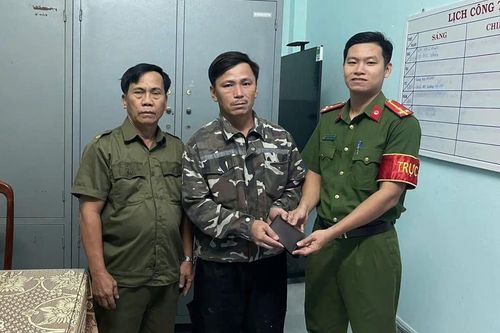 Biểu dương công dân không tham của rơi