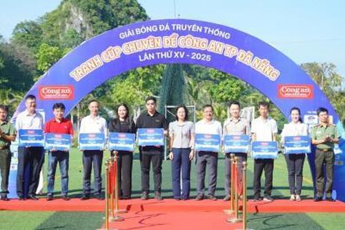 Khai mạc Giải bóng đá truyền thống Cúp Chuyên đề Công an Đà Nẵng lần thứ XV – 2025