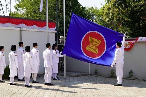 Lễ thượng cờ nhân ngày thành lập ASEAN tại Romania